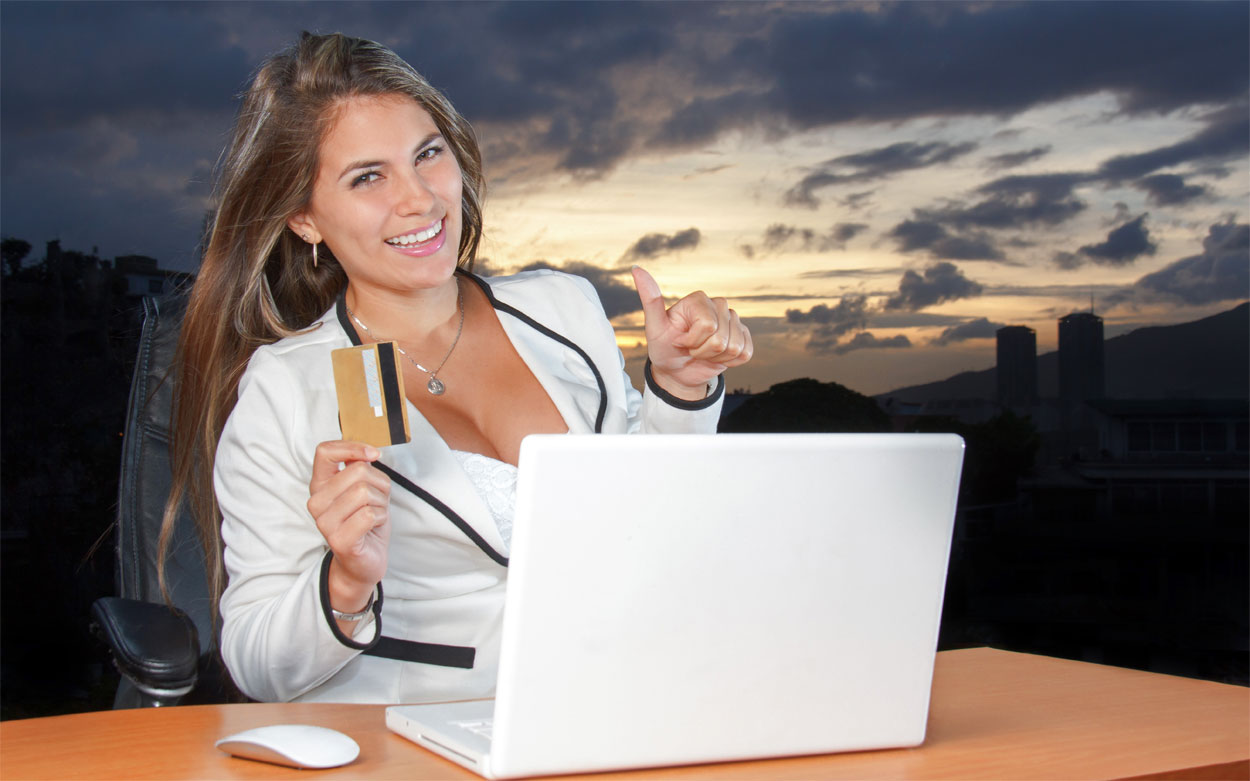 Кредитная карта онлайн без справок о
доходах: как банки проверяют доход по
выписке и альтернативным данным