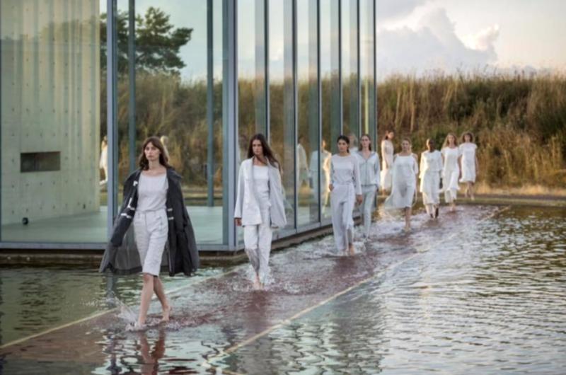 Российские дизайнеры покажут новые коллекции на Москва-реке