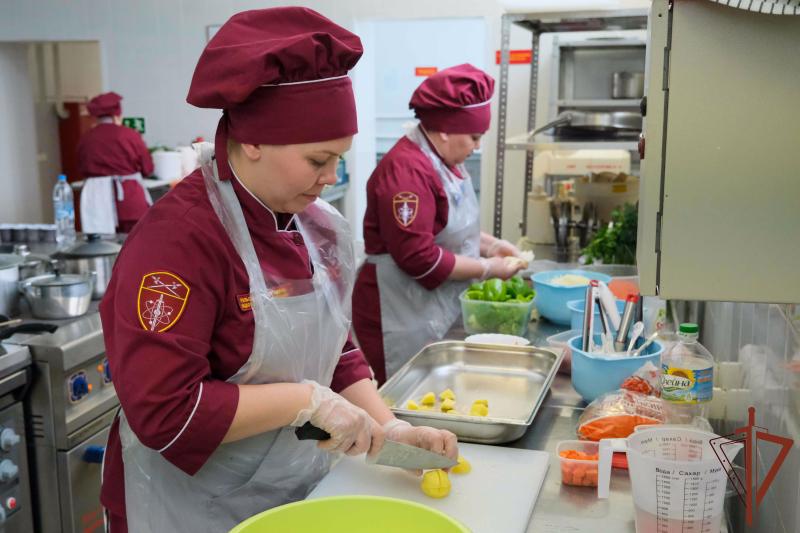 Лучшие специалисты продовольственной службы определились в Уральском округе Росгвардии