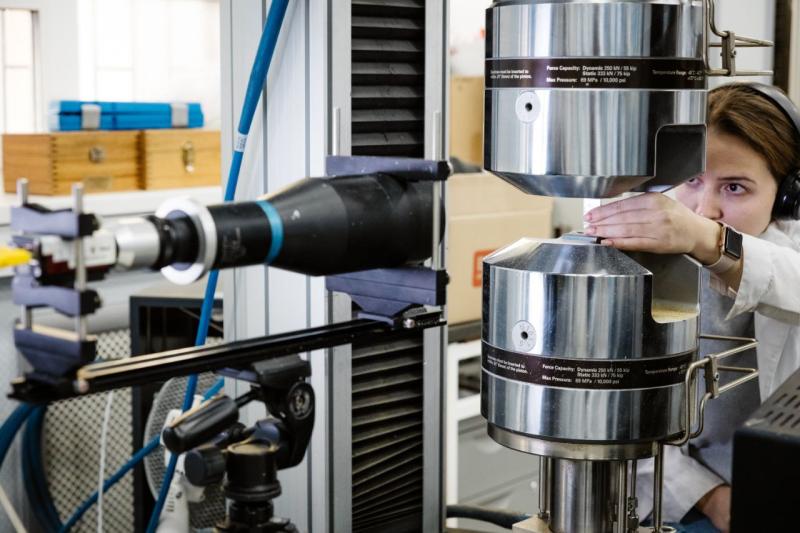 Центр испытаний, сертификации и стандартизации функциональных материалов и технологий прошел аккредитацию в Росавиации