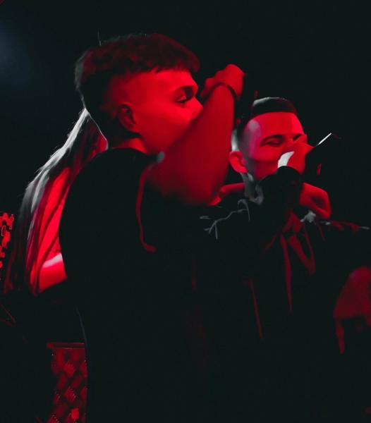 Денис Резанов, известен по псевдониму REZAN.