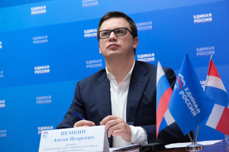 Защита будущего: президент поручил сформировать безопасную информационную среду для детей