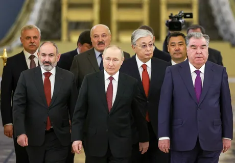 Пашинян о союзе с Россией: кто кого предал? - российский эксперт Михаил Александров