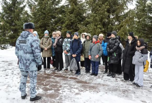 Урок мужества ко Дню неизвестного солдата прошел в спецподразделении Росгвардии