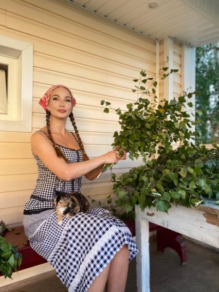 Создание Презентации для Артиста, Актера, Музыканта, Писателя, Поэта, Музыканта, людей Творческих профессий, продвижения услуг и брендов!