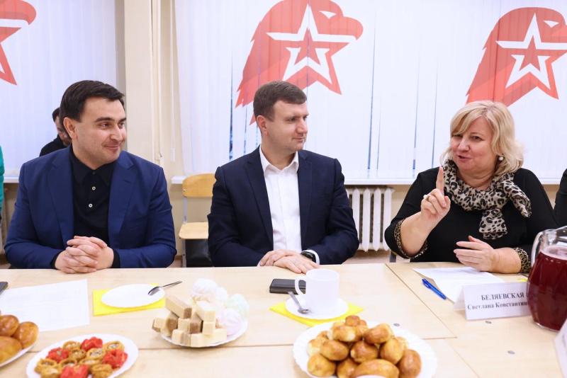 Филипп Науменко встретился с педагогами Реутова