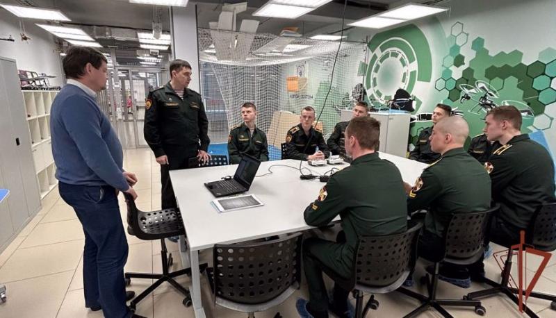 Вневедомственная охрана Росгвардии проводит прямую линию, посвященную поступлению в ведомственные ВУЗы и приему на службу