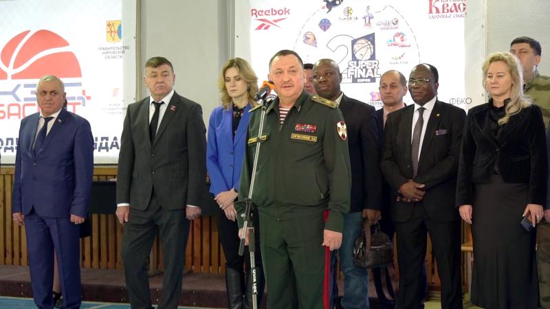 Командир Кировского соединения ВНГ РФ Линар Нигматзянов принял участие в церемонии принятия Присяги подшефными курсантами