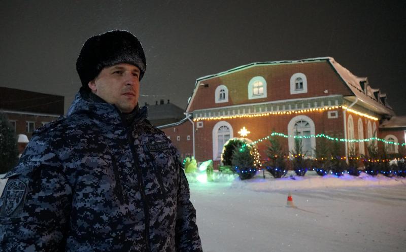 В Кировской области росгвардейцы приняли участие в охране общественного порядка в Рождество