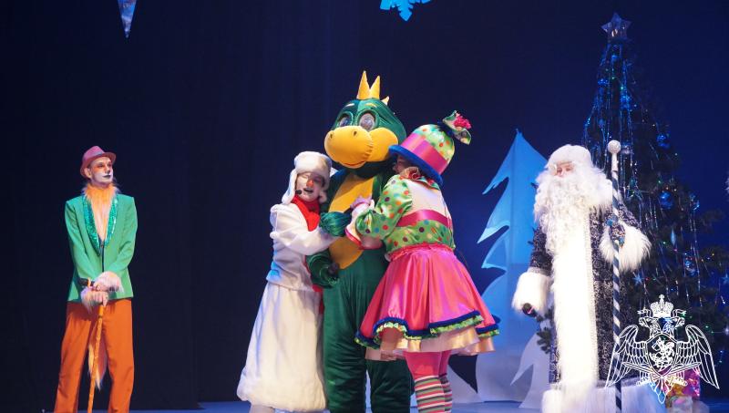 В Кирове прошла росгвардейская елка