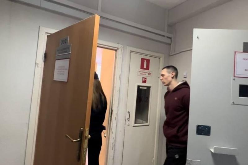 Невиновен: присяжные поверили обвиняемому в убийстве подростка на пляже в Новосибирске