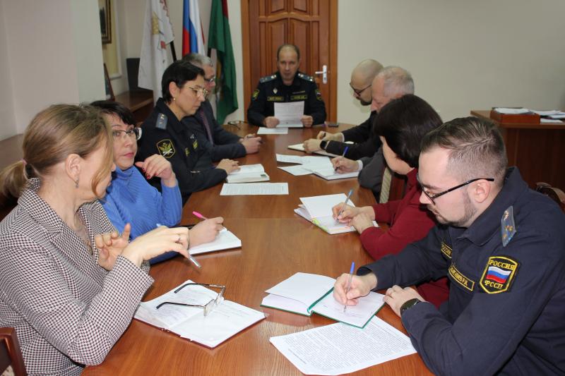 Судебные приставы провели рабочее совещание