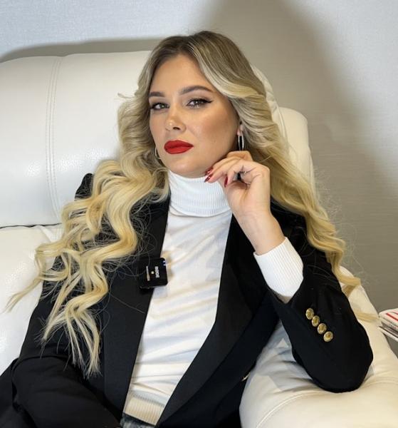 Дарья Горбунова: как пользоваться сухим шампунем, чтобы волосы дольше оставались чистыми