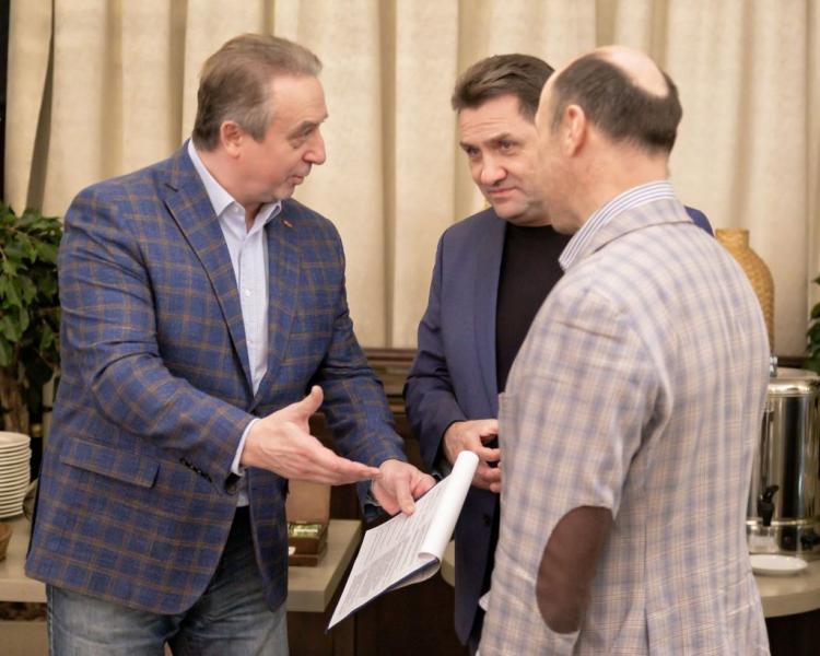 Бизнесмены, депутаты и общественные деятели назвали первоочередные задачи для будущего мэра Новосибирска