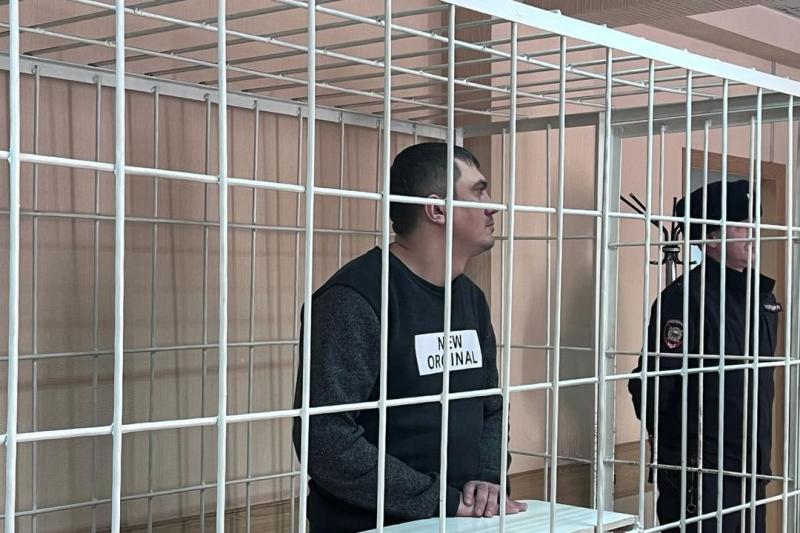 Оперативника ОУР арестовали за вымогательство взятки в Новосибирске