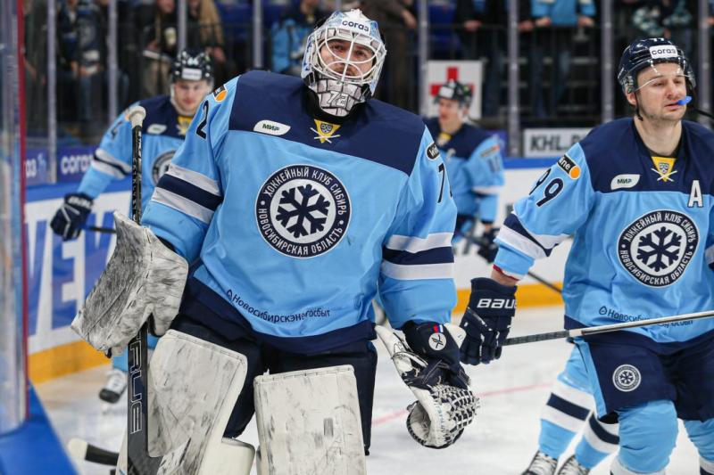 «Играли бы так весь сезон»: последний матч ХК «Сибирь» прошел в Новосибирске