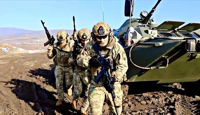 В ЧЕЧЕНСКОЙ РЕСПУБЛИКЕ СОТРУДНИКИ РОСГВАРДИИ ПРОВЕЛИ ТАКТИЧЕСКИЕ ЗАНЯТИЯ