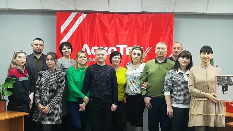 В честь Года семьи в сервисном локомотивном депо (СЛД) «Белогорск» филиала «Забайкальский» ООО «ЛокоТех-Сервис» прошел фотоконкурс «История любви».