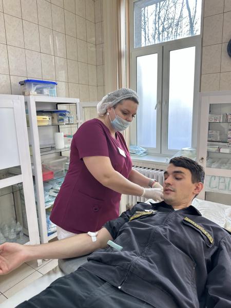 Военные следователи из Калининградской области стали донорами крови