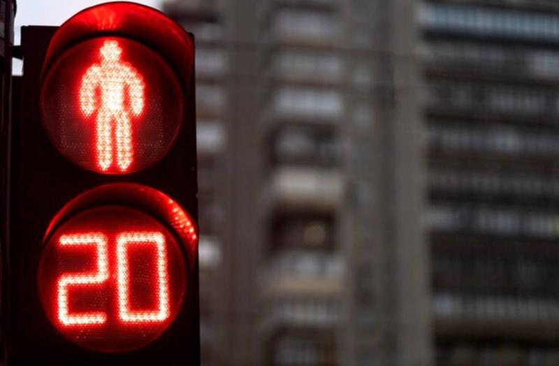 93 светофора в 2024 году включат в интеллектуальную транспортную систему Новосибирска