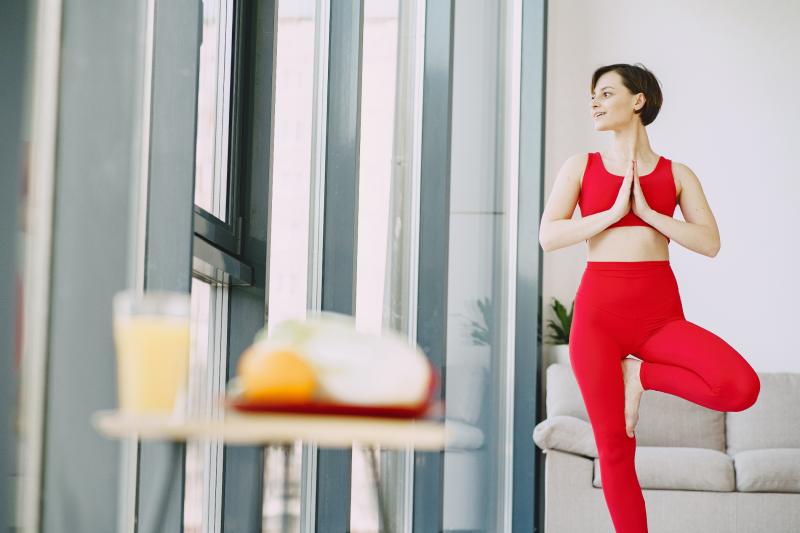 Йога становится самым популярным спортом у женщин