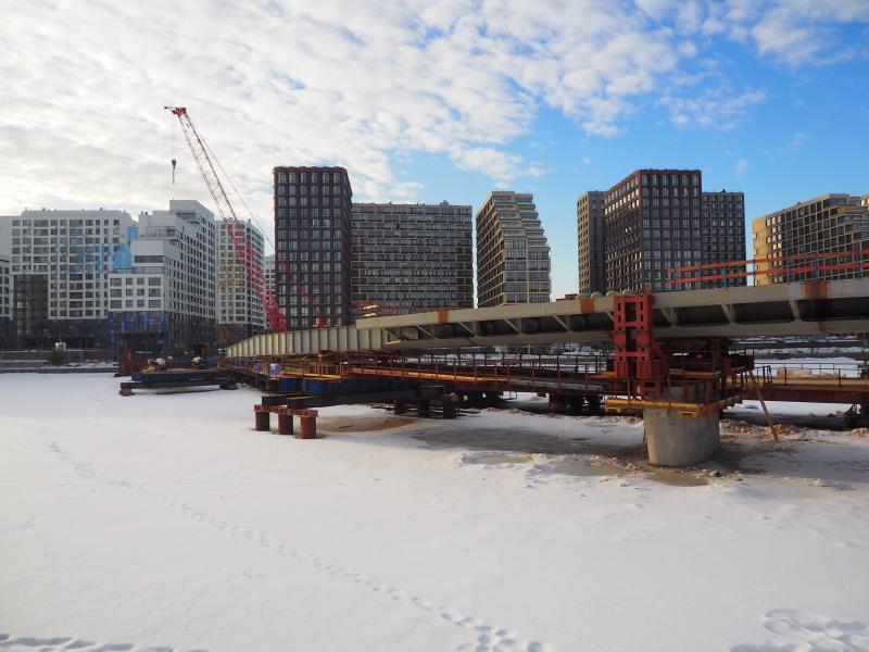 Мост в Нагатинском затоне надвинут еще на 19 м