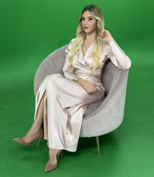 Рия Горбунова: топ 5 трендов весеннего маникюра