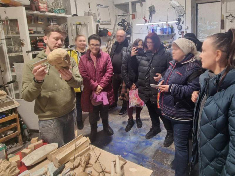 Экскурсия по мастерским кукольного театра