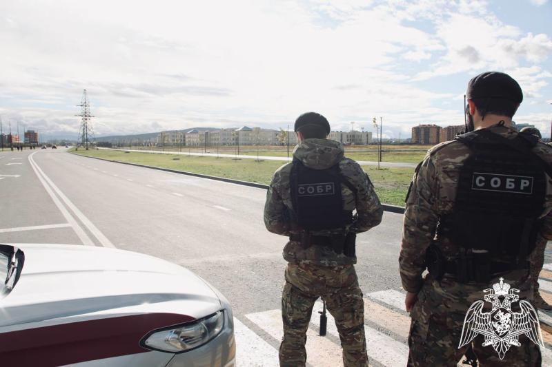 РОСГВАРДЕЙЦЫ ОБЕСПЕЧИЛИ БЕЗОПАСНОСТЬ И ПРАВОПОРЯДОК ПРИ ПРОВЕДЕНИИ ФУТБОЛЬНОГО МАТЧА РПЛ В ГРОЗНОМ