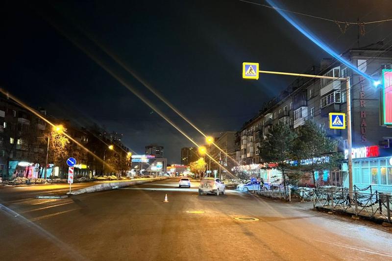 Женщина погибла под колесами иномарки на пешеходном переходе в Новосибирске