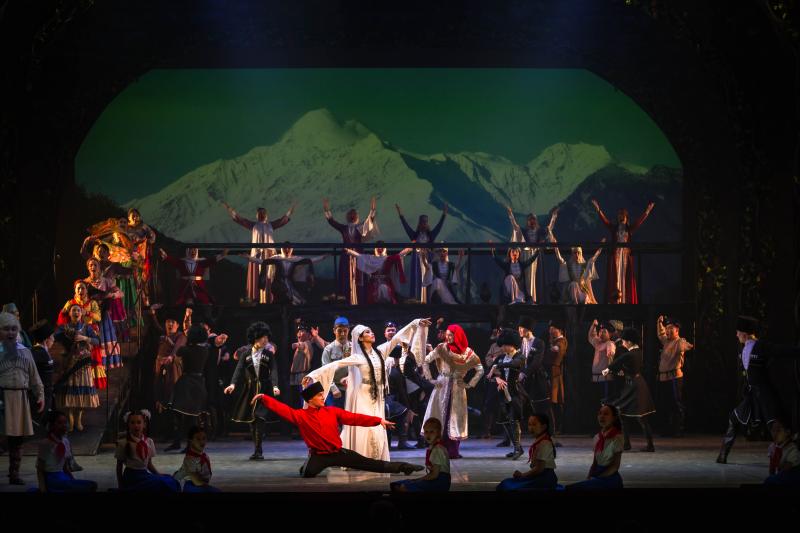 Оперные спектакли и симфонические концерты в апреле и мае