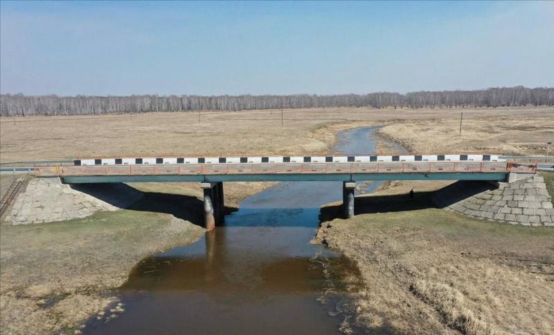 На двух мостах и путепроводе Новосибирской области ограничат движение