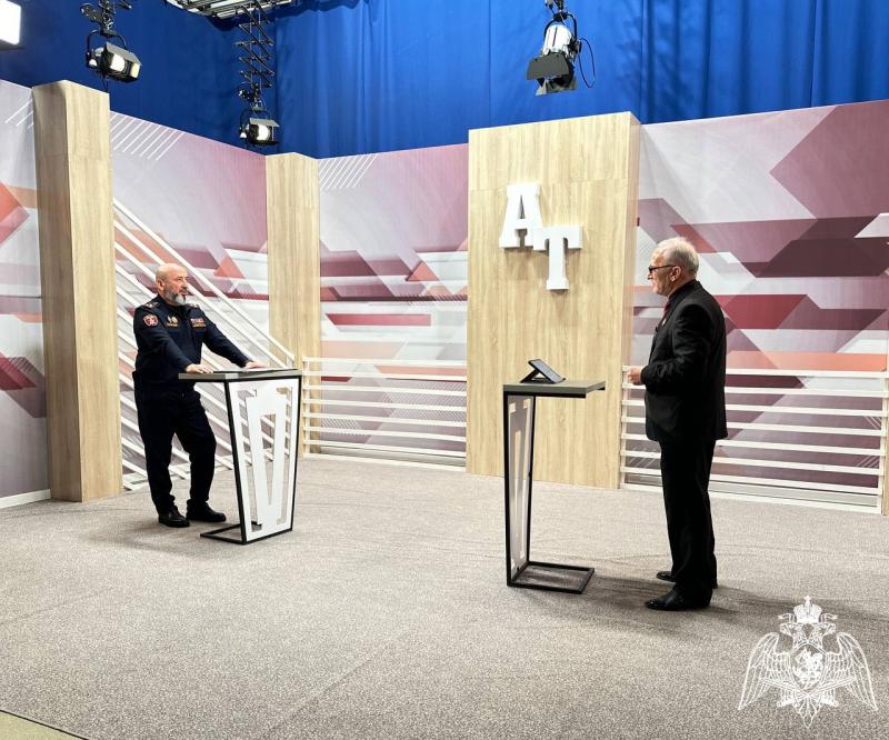 ОФИЦЕР РОСГВАРДИИ СТАЛ ГОСТЕЙ ПРОГРАММЫ НА РЕГИОНАЛЬНОМ ТЕЛЕКАНАЛЕ В ГРОЗНОМ