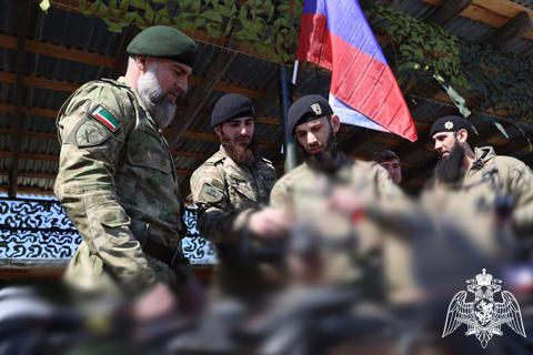 НАЧАЛЬНИК УПРАВЛЕНИЯ РОСГВАРДИИ ПО ЧЕЧЕНСКОЙ РЕСПУБЛИКЕ ПРОВЕРИЛ ГОТОВНОСТЬ СВОДНОГО ПОДРАЗДЕЛЕНИЯ БПЛА В ГРОЗНОМ.