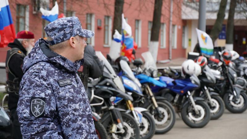 В Кировской области росгвардейцы обеспечили охрану общественного порядка во время праздничных мероприятий