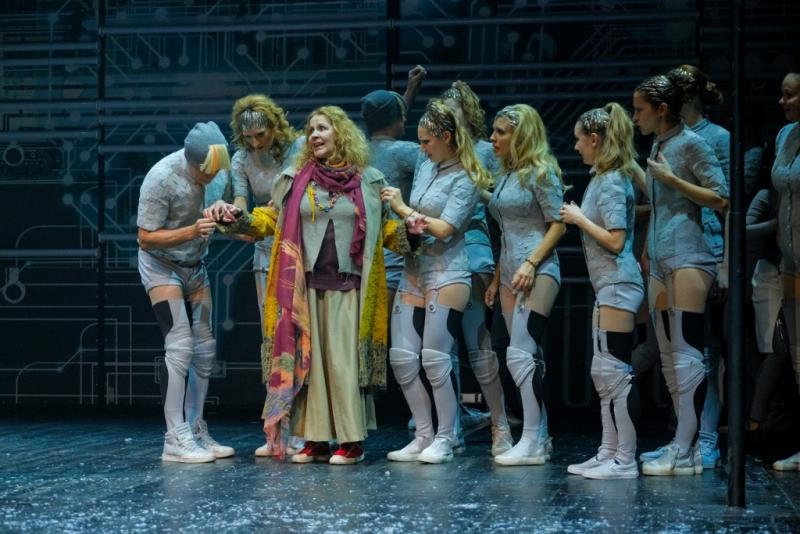 Театр «Модерн» представит спектакль к 130-летию Олдоса Хаксли