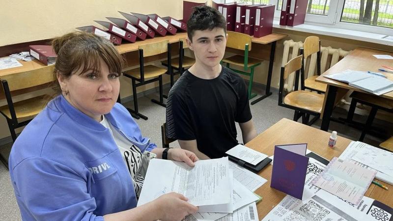 Студенты колледжа «Энергия» в Реутове помогают абитуриентам