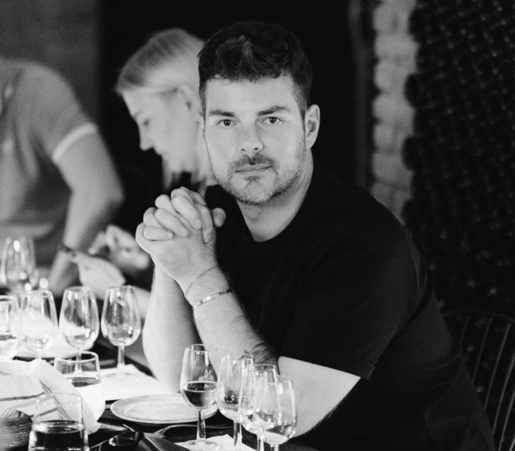 Travel-эксперт, самый известный турагент России Тариел Гажиенко: как полететь на Мальдивы бюджетно