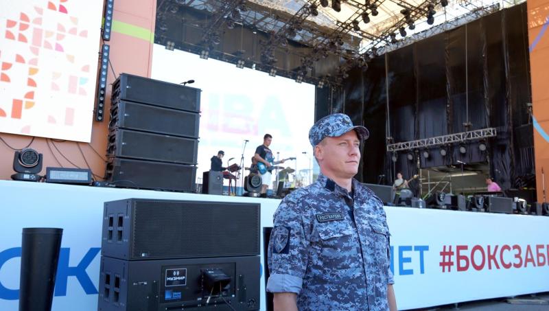 В Кирове росгвардейцы обеспечили охрану общественного порядка во время праздничных мероприятий, посвященных Дню молодежи