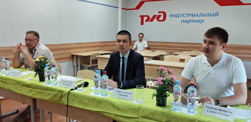 Представитель филиала «Красноярский» ООО «ЛокоТех-Сервис» возглавил аттестационную комиссию КрИЖТ