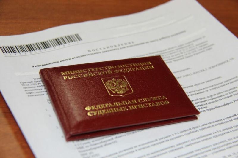 Гражданка Казахстана после оплаты долга вернулась домой из Новосибирска