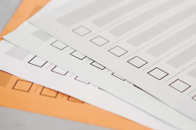 Трое самовыдвиженцев сошли с предвыборной дистанции в Новосибирске