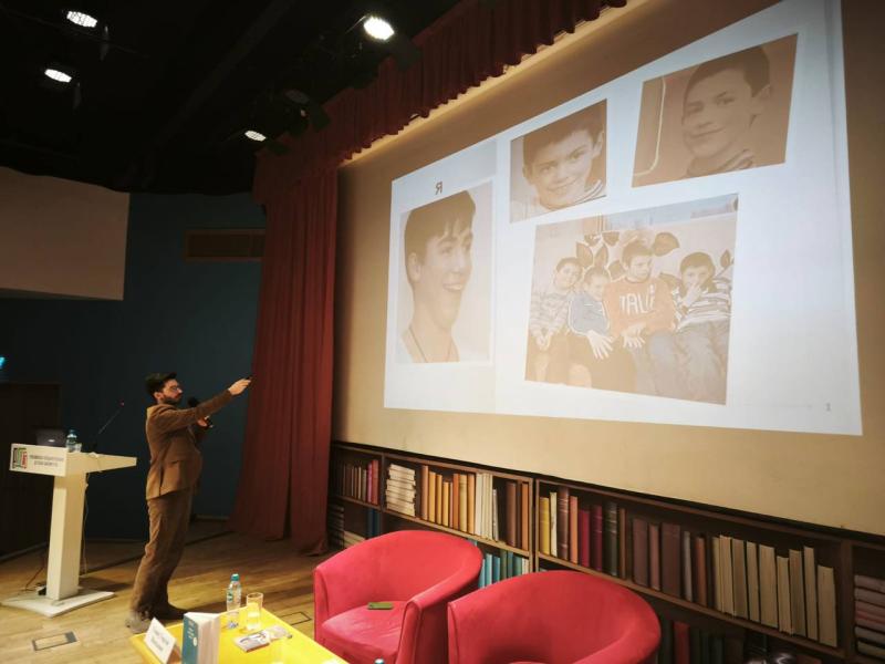 Герои книг поделились историями своей жизни в детском доме