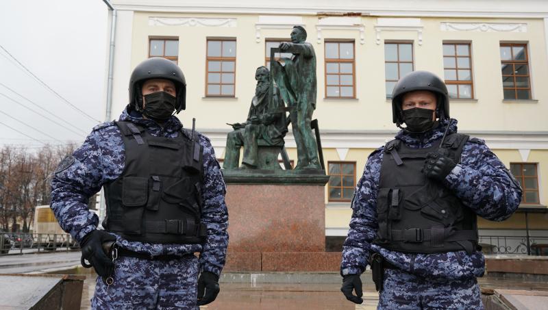 В Кирове росгвардейцы выявили подозреваемого в краже