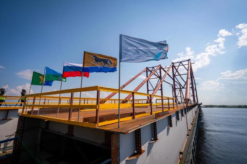 Нацпроектстрой соединил берега Оби