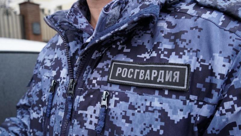 Сотрудники Росгвардии оказали помощь и пресекли хищение