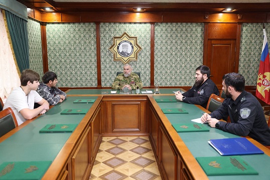 НАЧАЛЬНИК УПРАВЛЕНИЯ РОСГВАРДИИ ПО ЧЕЧЕНСКОЙ РЕСПУБЛИКЕ ПРОВЕЛ ПРИЕМ ГРАЖДАН