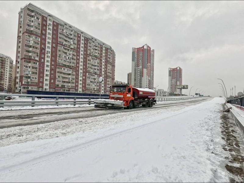 На Варшавском шоссе открыт новый путепровод